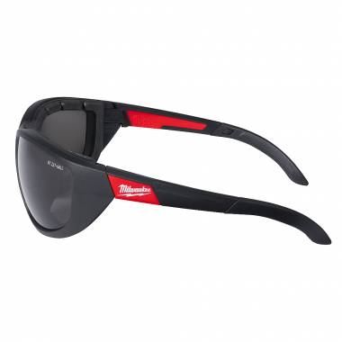ΓΥΑΛΙΑ ΑΣΦΑΛΕΙΑΣ ΜΕ ΠΑΡΕΜΒΥΣΜΑ PREMIUM POLARISED ΣΚΟΥΡΑ Milwaukee (4932471886)