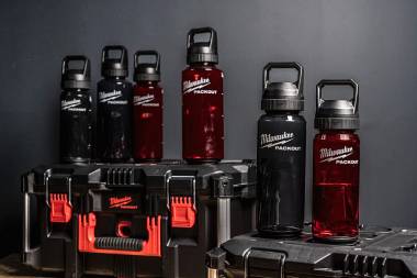 PACKOUT™ ΠΛΑΣΤΙΚΟ ΜΠΟΥΚΑΛΙ ΚΟΚΚΙΝΟ 1420ml Milwaukee (4932498638)